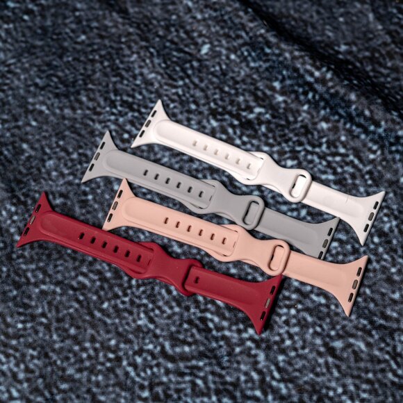 Apple Watch Bands – Set of 4 (Lightly Used, Great Condition) - Picture 3 of 3